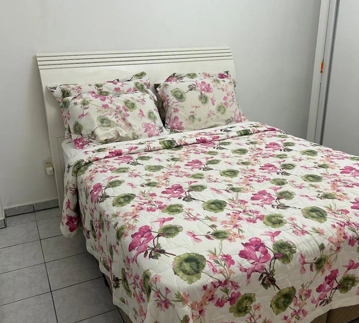 Apartamento Kobrasol - Otima Localizacao Sao Jose  Brasilien